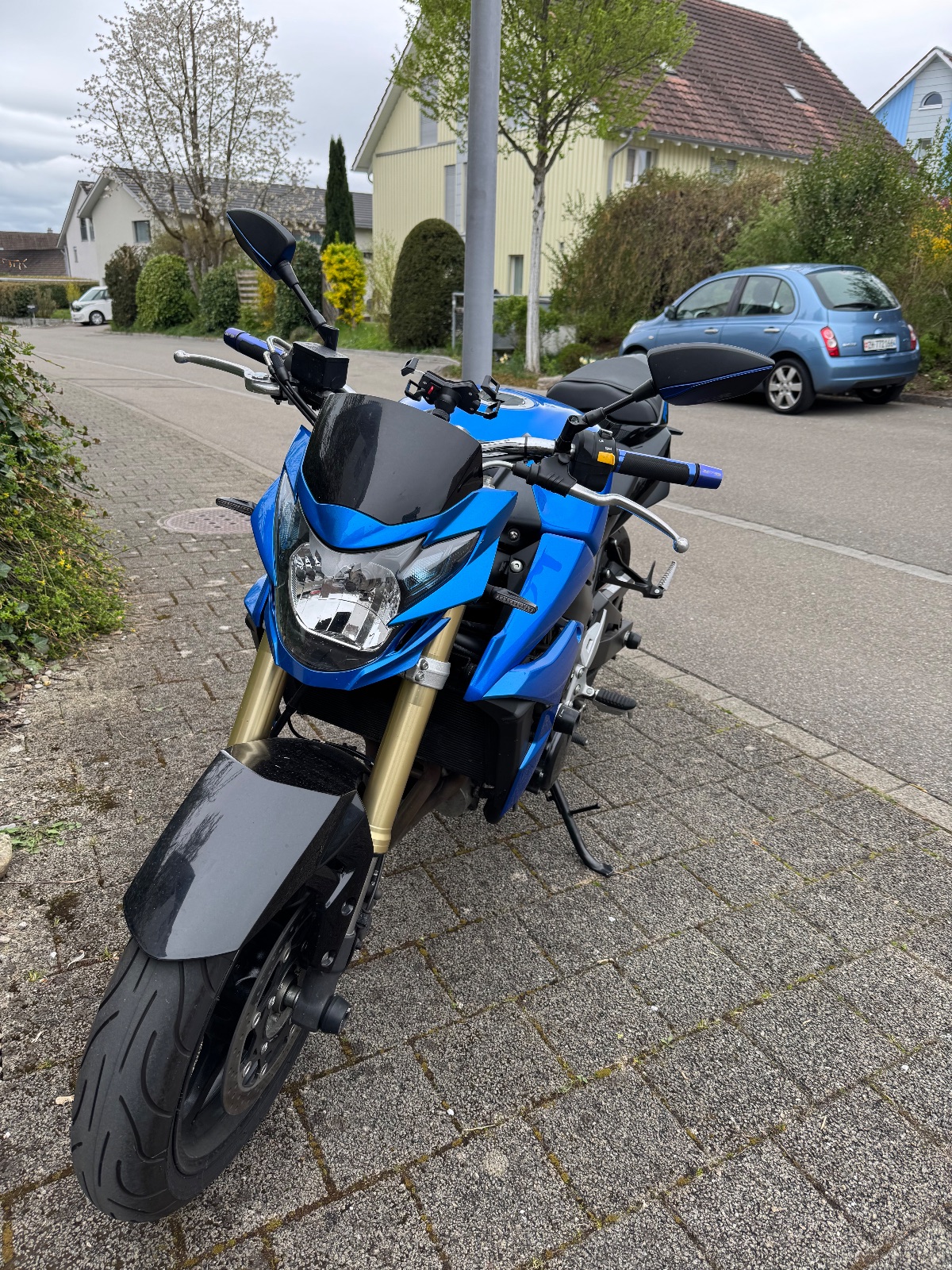 Suzuki GSR750A 749 ccm · 106 PS · 4 Zyl. · Benzin, Hettlingen
